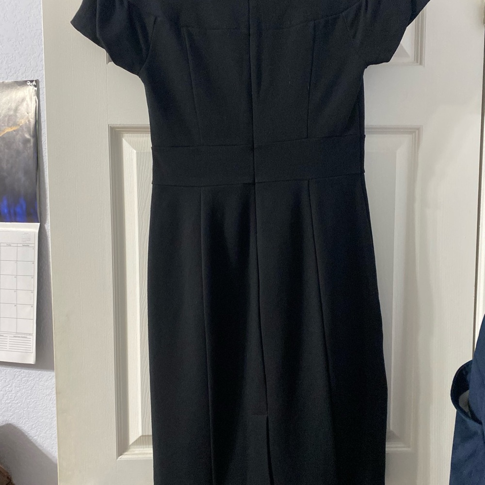 Banana Republic size 6 little black dress - Picture 3 of 9